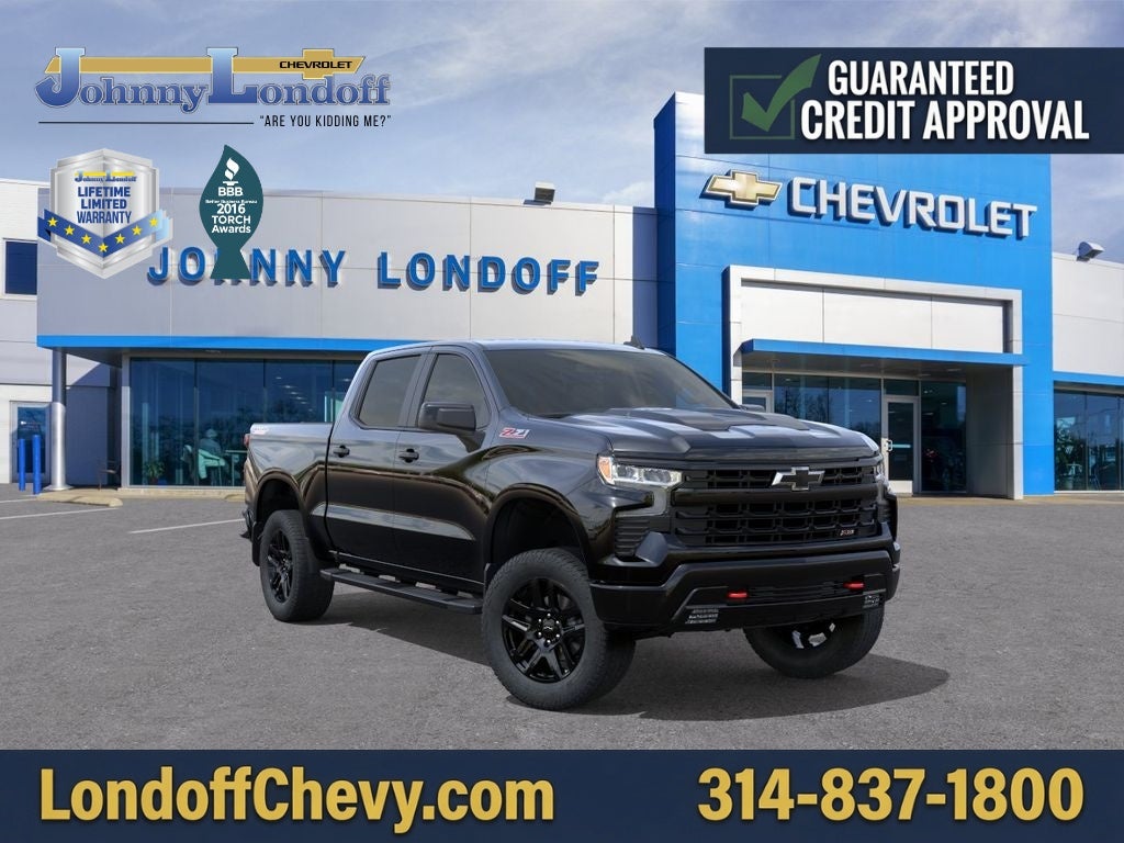 2026 Chevrolet Silverado 1500 LT Trail Boss in Black — front three-quarter view